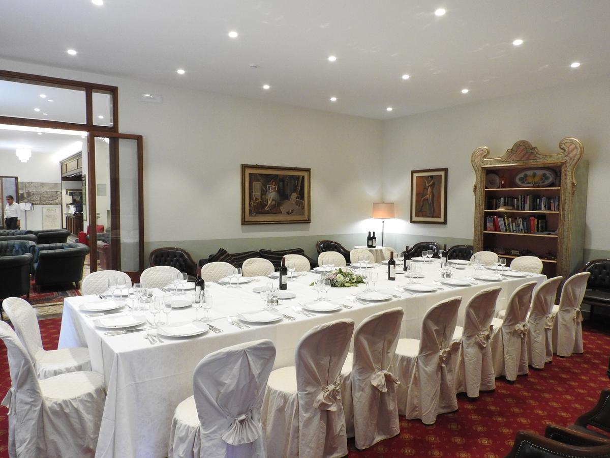 Moderno Hotel Siena