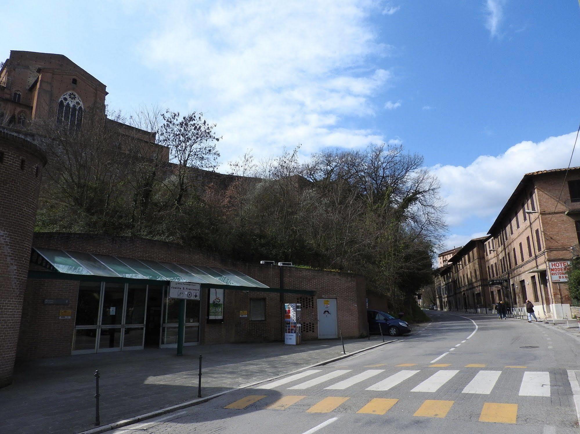Hotel Moderno Siena